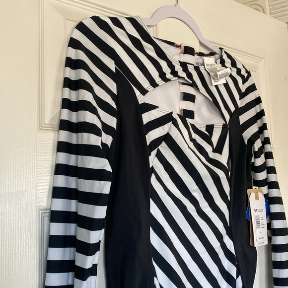 NWT Roxy Pop Surf Striped Long Sleeve - Picture 6 of 13